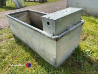 4ft water trough, as new - 2