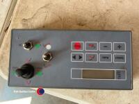 Taarup 7420 bale wrapper, control box in office - 6