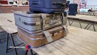 3 x hand luggage suitcases - 3
