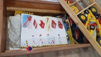 Quantity of Lego in wooden box - 2