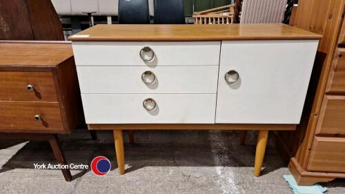 Vintage Schreiber dressing table