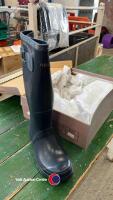 Arizona wellington boots new in box - size 5 - 2