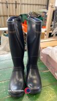 Arizona wellington boots new in box - size 5 - 4