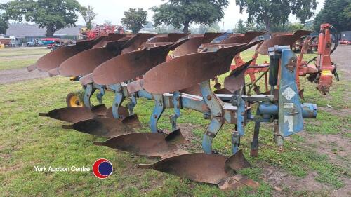 Overum 4F reversible plough