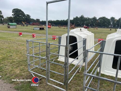 Calf hutch c/w HD Teemore pen