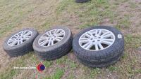 3 x Landrover Discovery 4 alloy wheels and tyres