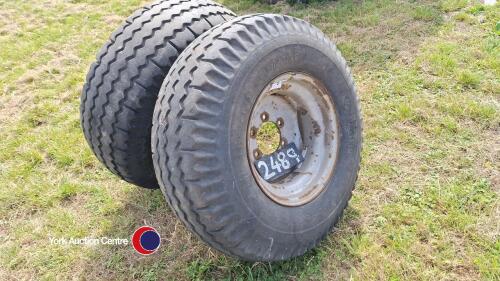 2 x 6-stud tractor wheels