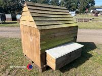Large chicken coop - 3