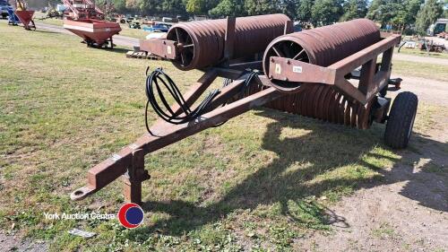 Flexicoil 6.2m hydraulic folding Cambridge rollers