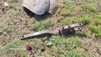 IH B275-434 tractor drawbar