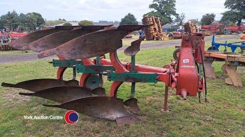 Kverneland 3F plough