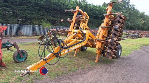 Simba 4.6m Unipress with leading tines and paddles