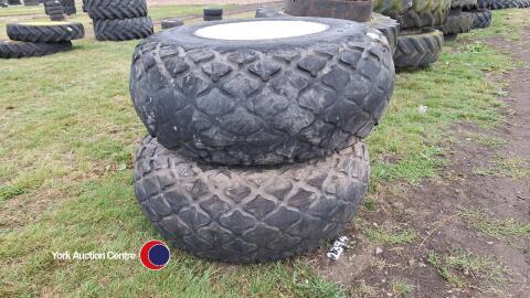 Pair 23.1x26 grass wheels and tyres