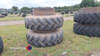 Pair 20.8R42 Stocks dual wheels, 8 clamps