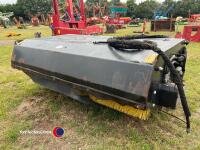 Bobcat 1.9m bucket brush
