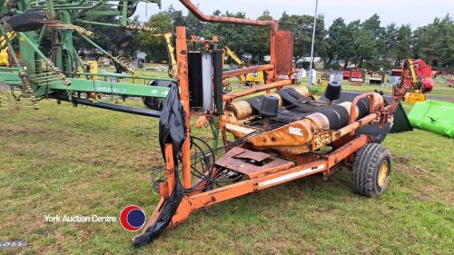 Parmiter TR 76 bale wrapper