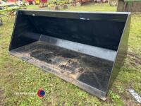 Manitou bucket