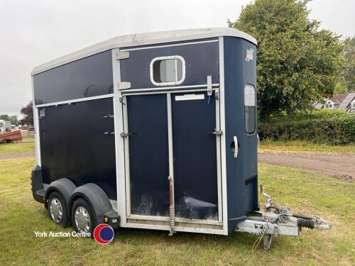 Ifor Williams HB511 horse trailer
