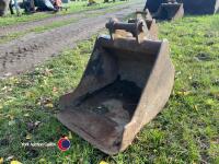 18in digger bucket
