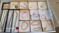 Tray of boxed quality jewellery marked .925, gold plated, Tiffany & Co, bracelet marked Rotary and sterling silver