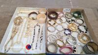 Tray of bangles and bracelets with another of bone and ivory-coloured jewellery - 5