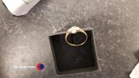 18ct gold and diamond ring size N - 3