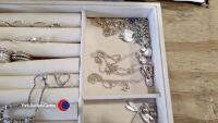 Jewellery box of mixed silver - 2