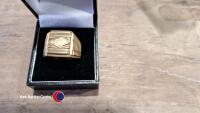Men's gilt metal signet ring stamped 18k - 2
