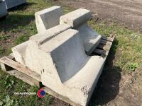 4 x HGV camel curbs - 3