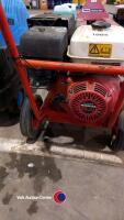 Honda petrol engined cold pressure washer c/ w hose gun - 4