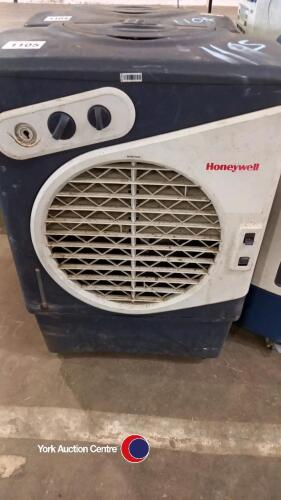 Honeywell 240v air con/evaporator cooler unit, working