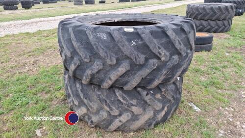 2 x 600/70/34 wheels