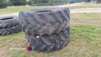 2 x 600/70/34 wheels - 4