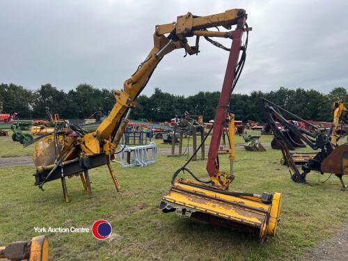 Bomford B588 3 point linkage hedgecutter