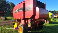 New Holland BR740 baler, 39000 bales, electric controls, rotofeed - Control box & manual in office - 4