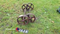 4 x matching cast iron wheels - 2