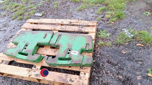 4 x John Deere 50kg wafer weights