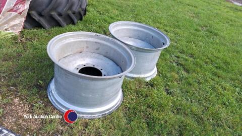 2x steel wheel rims 24 inch rims 16 wide in very good condition.