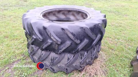 Pair 14.9R28 tyres