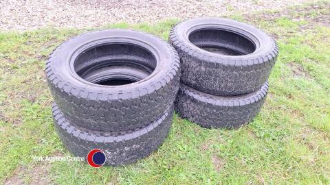 4 x 255/60R18 Grabber AT tyres