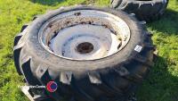 2 x Ford 6-stud wheels 13.6/36 - 2