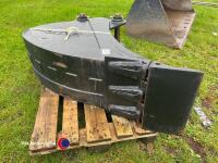 JCB 18in heavy duty bucket with 65mm pin for 13/14 tonner, new unsued - 3