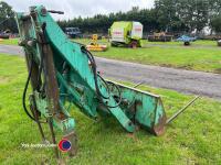 Taylor rear end tractor mounted loader and fork - 4