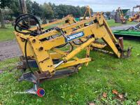 Bomford loader and brackets to fit Ford 10 series - 3