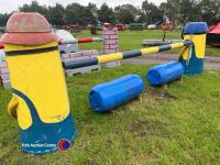 Plastic Minion horse jump - 3