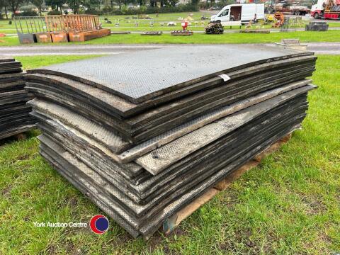 25 x cow mats in good condition