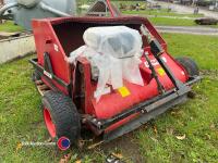 Logic paddock sweeper, requires a new bearing on brush - 4