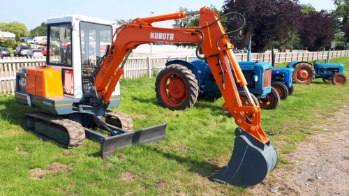 Kubota KX71 mini digger, 5920 hours