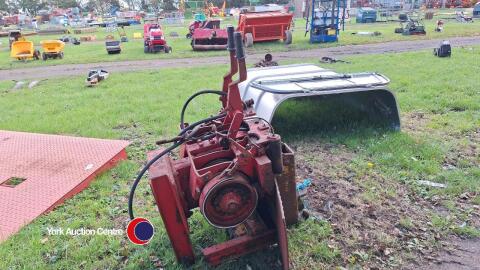 Twin drum winch off Fordson Major