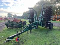 Cousins 4m trailed press c/w leading tines - 2